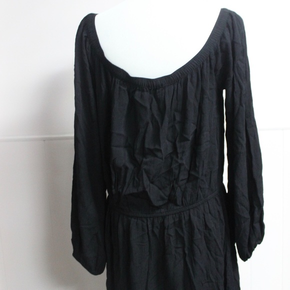 🎀3/$30 Missguided Black Plus size Dress - Picture 2 of 3